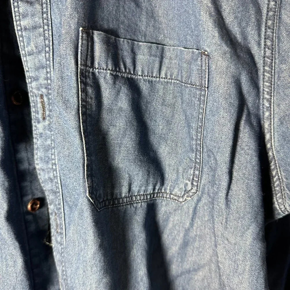 Gap Long sleeve  Button down shirt - Picture 2 of 8